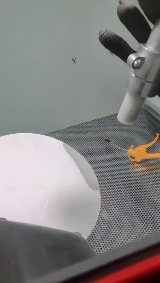 加压式喷砂机工作视频